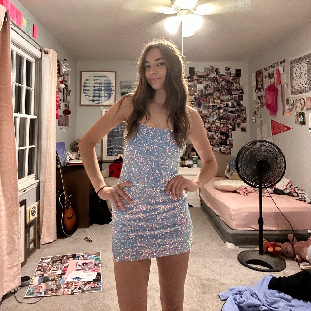 BRAND NEW NEVER WORN velvi blue sparkly homecoming dress size small #homecoming